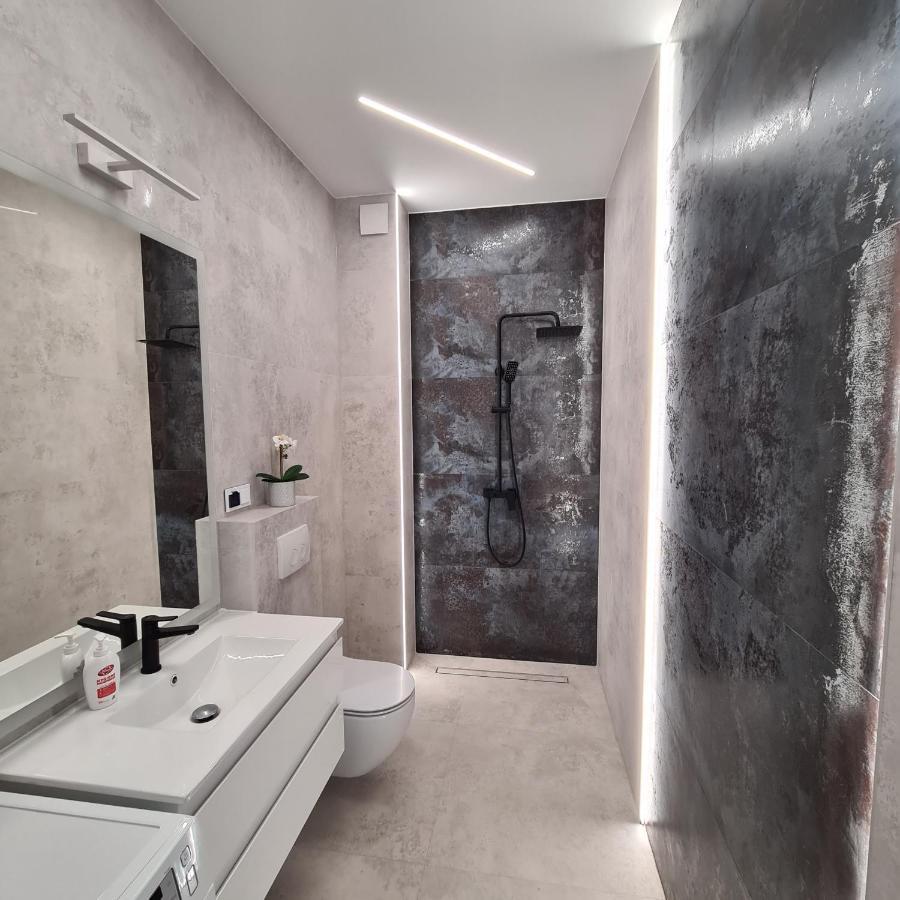 Apartament Z Tarasem Morska 8 Rewal 50M Do Morza Apartment Ngoại thất bức ảnh
